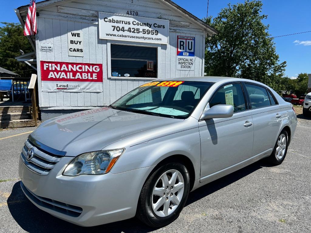 2006 Toyota Avalon XL's photo
