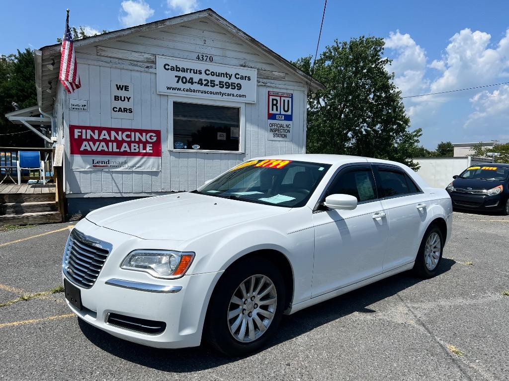2013 Chrysler 300 -'s photo