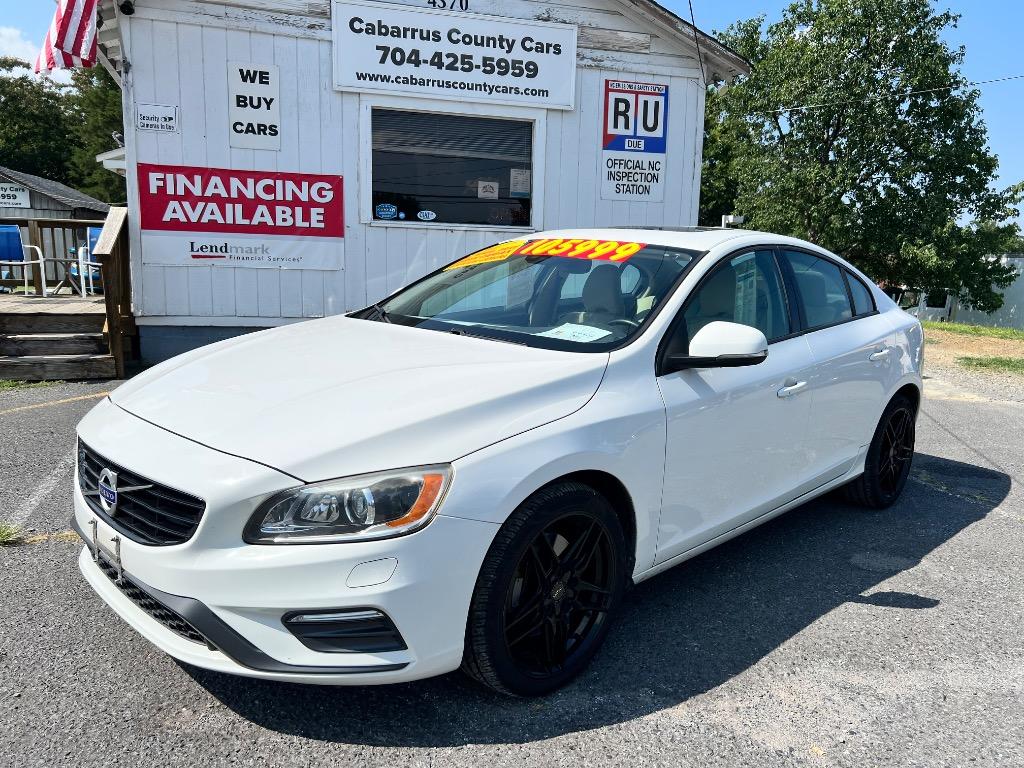 2017 Volvo S60 T5 AWD Dynamic's photo